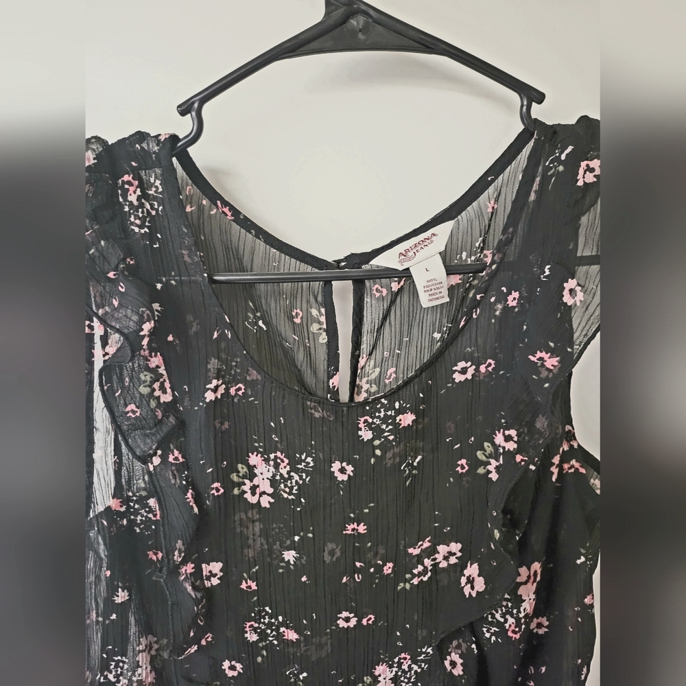 Blk blouse with pink flowers